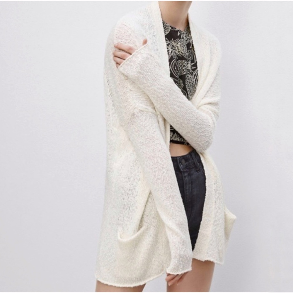Aritzia Talula Lenox Cream Open Front Sweater Cardigan